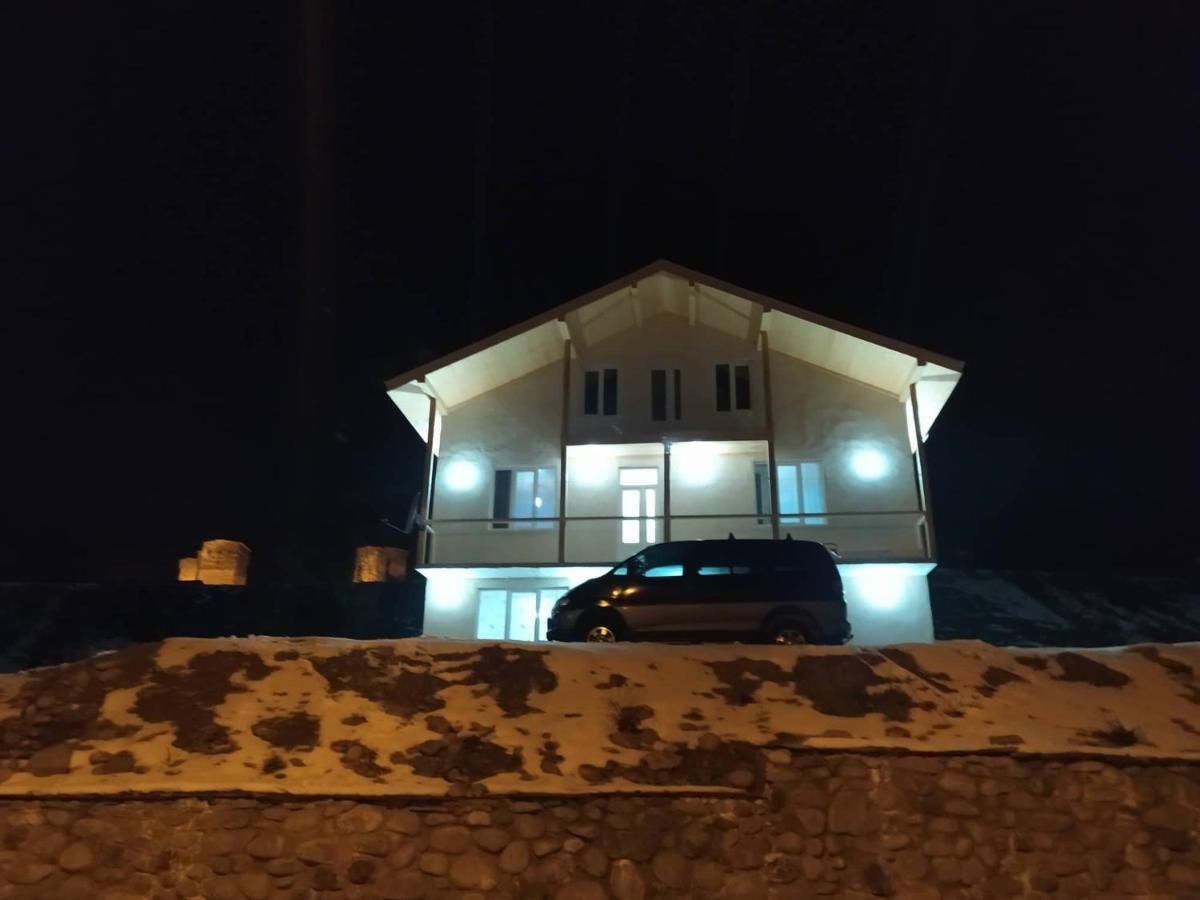 Tetne Qor Guesthouse Mestia Buitenkant foto