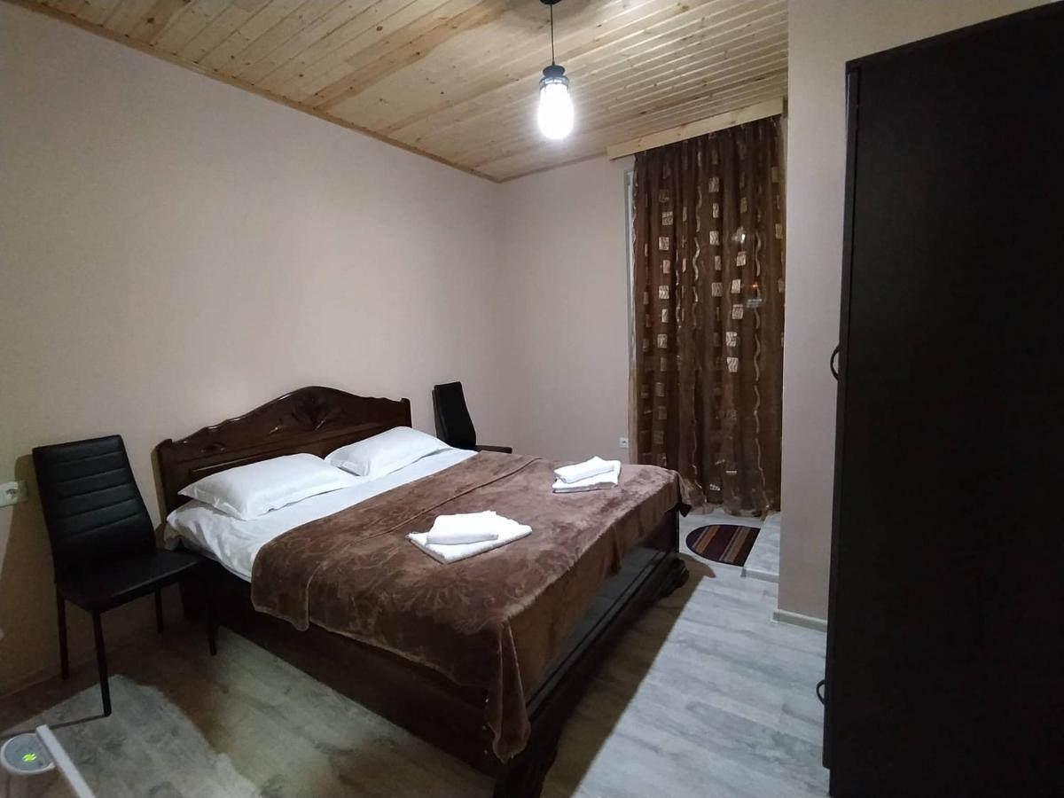 Tetne Qor Guesthouse Mestia Buitenkant foto