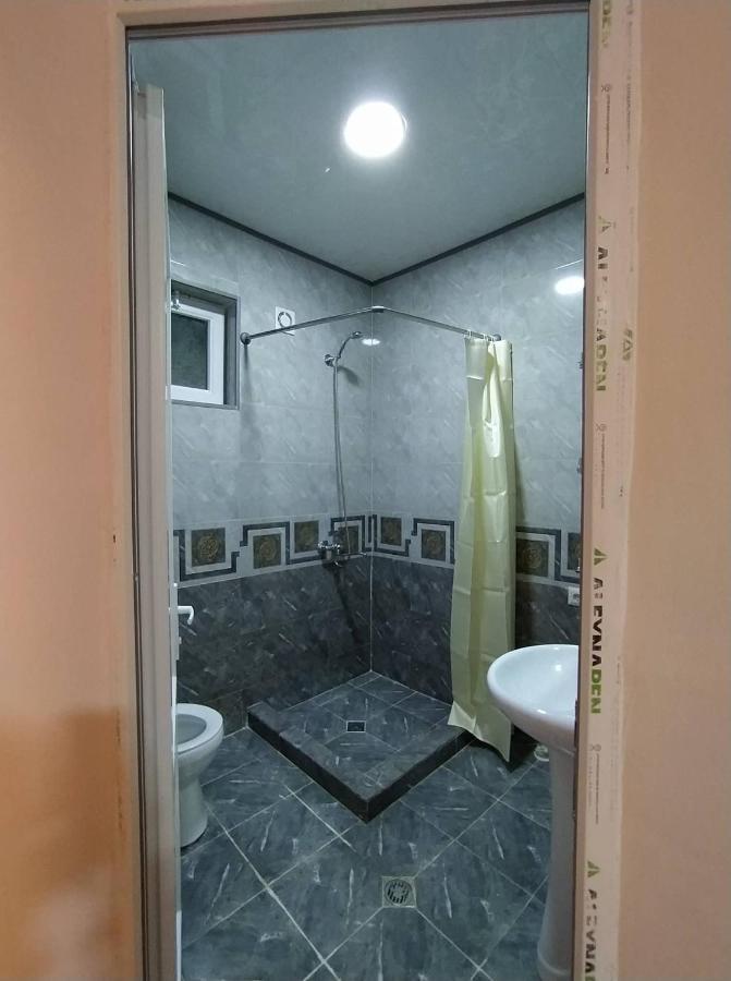 Tetne Qor Guesthouse Mestia Buitenkant foto